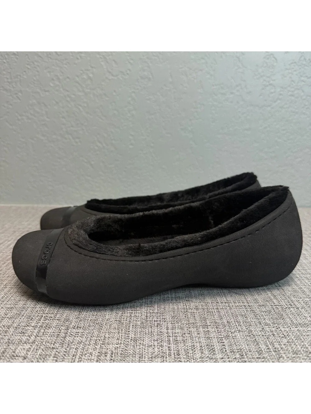 Crocs Shoes Womens Sz 8 Black Nanook Fuzz Collection Lined Ballet Flats Loafers